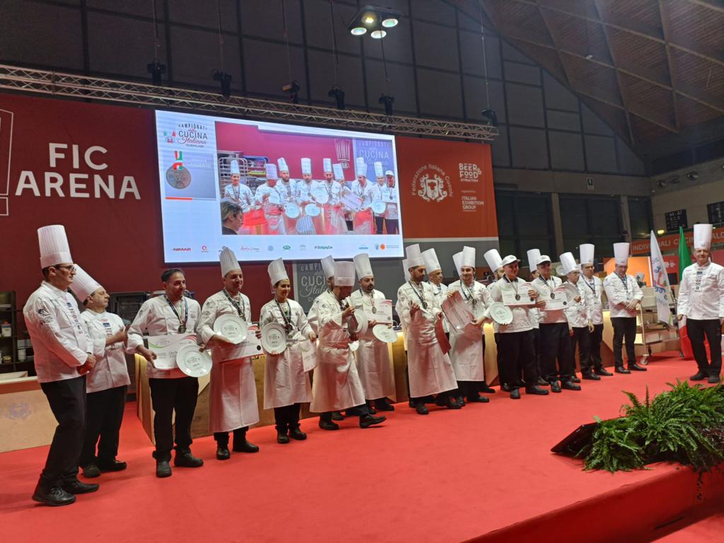 Il Team Cuochi Vesuvio riconferma la Medaglia d'argento ai campionati della cucina italiana 2023